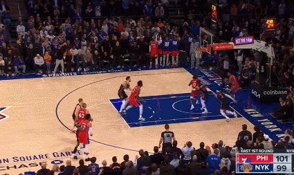 V体育官方网站-76人遭遇黑色14秒准备上诉！恩比德：裁判让我们输